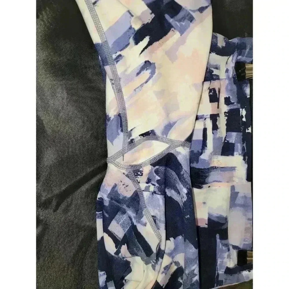 Calvin Klein Performance Moisture Wick Leggings - Picture 4 of 5